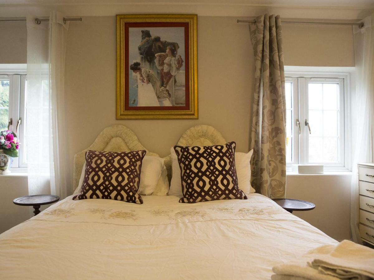 Oyo Vale Lodge Γουίνσδορ Εξωτερικό φωτογραφία