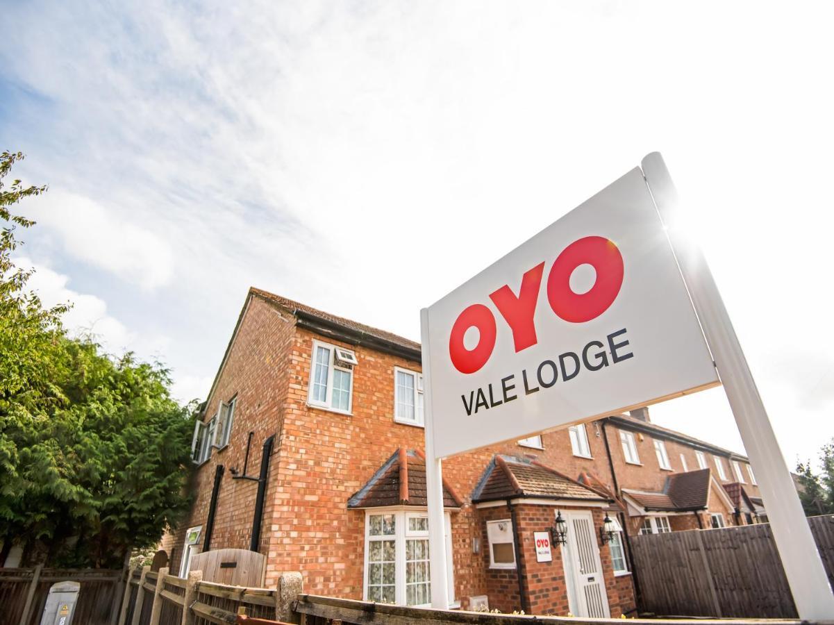 Oyo Vale Lodge Γουίνσδορ Εξωτερικό φωτογραφία