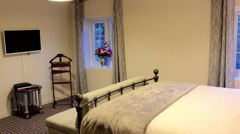 Oyo Vale Lodge Γουίνσδορ Εξωτερικό φωτογραφία